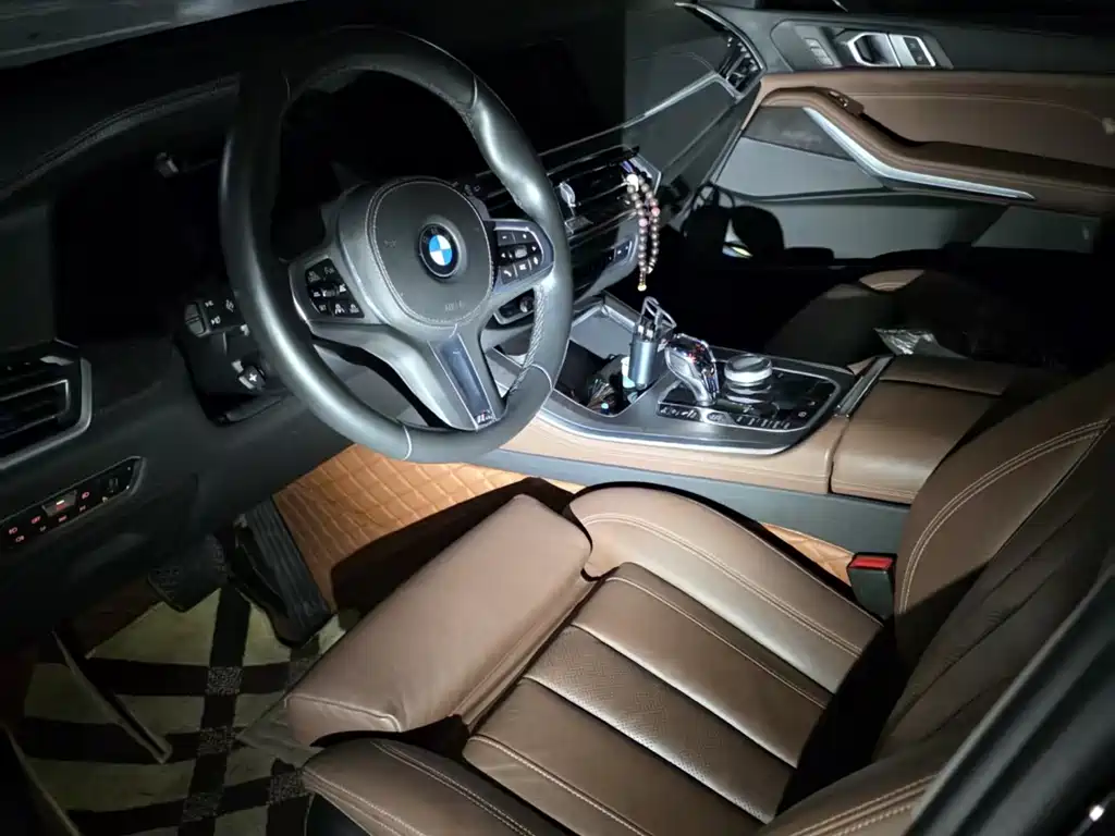 BMW X5 2026 xDrive 30Li Premium M Sport