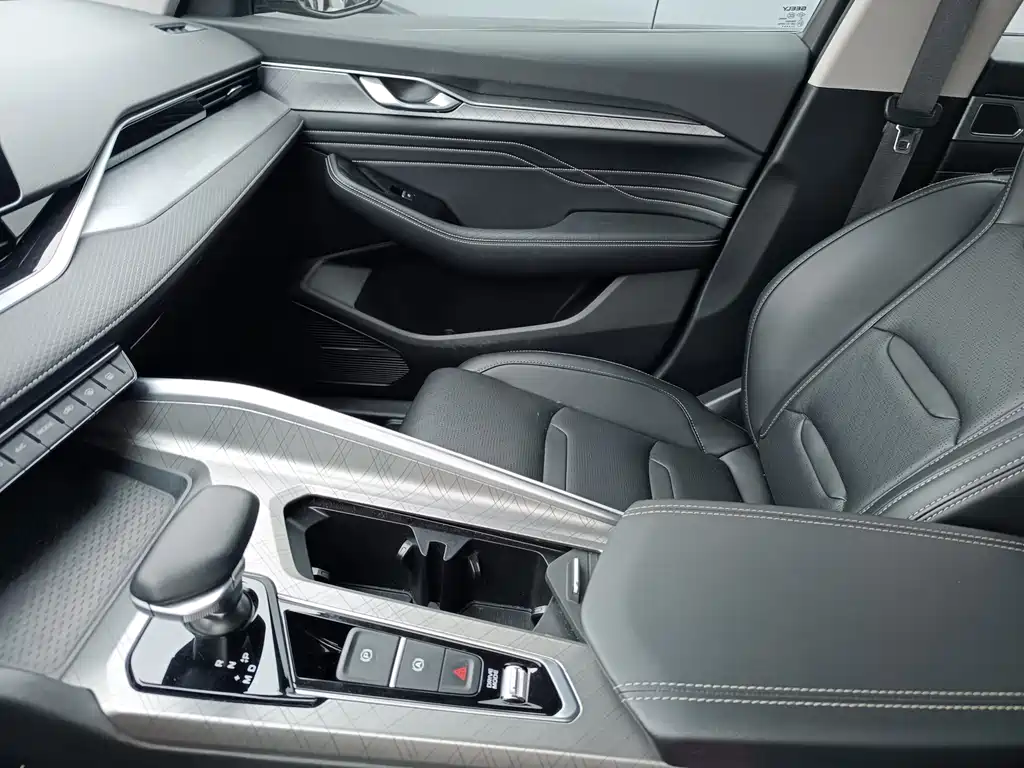 Geely Xingrui — миниатюра 17