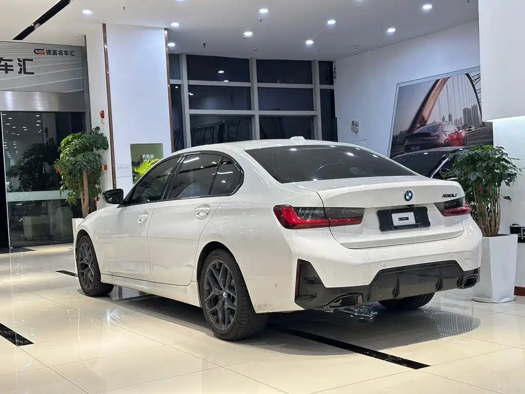 BMW 3 Series 3 2026 330Li M Sport
