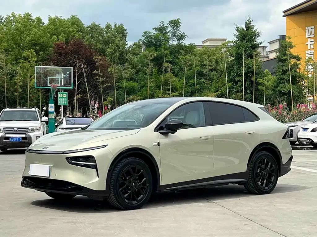 XPeng 小鹏G7 2025