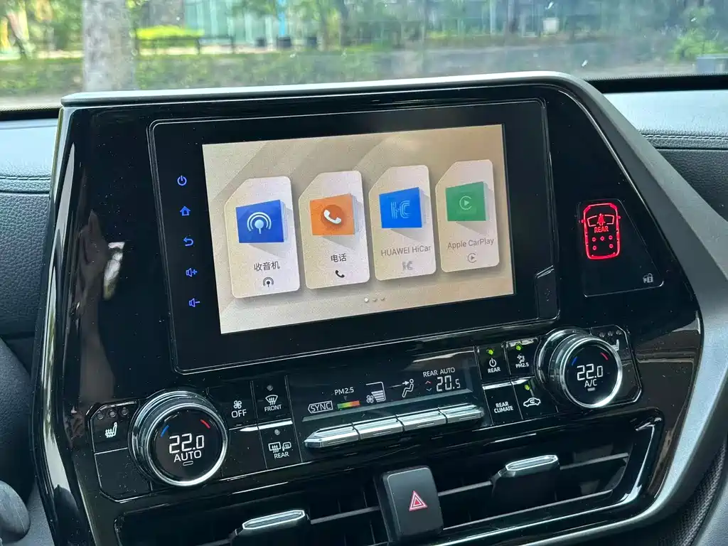 Toyota Crown Kluger — миниатюра 11
