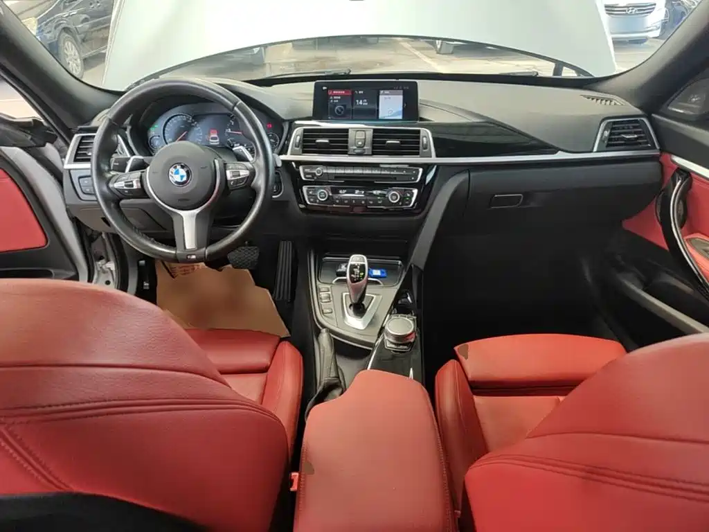 BMW 3 Series GT 3 GT 2019 320i M Sport