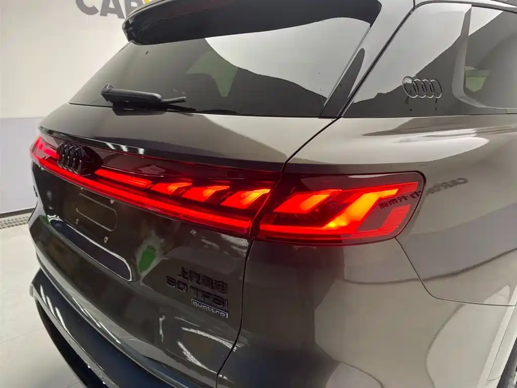 Audi Q6 2023 50 TFSI quattro edition one