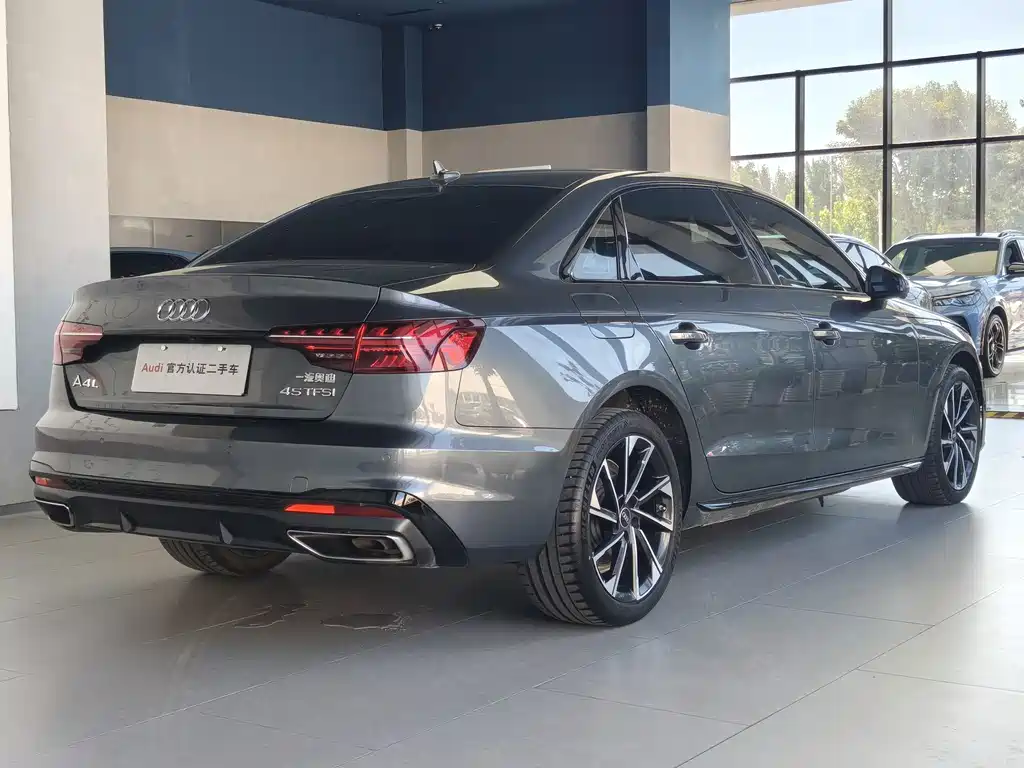 Audi A4L — миниатюра 5