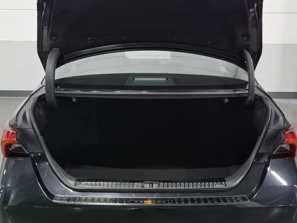 Toyota Avalon — миниатюра 16