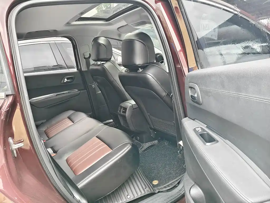 Peugeot 3008 — миниатюра 8