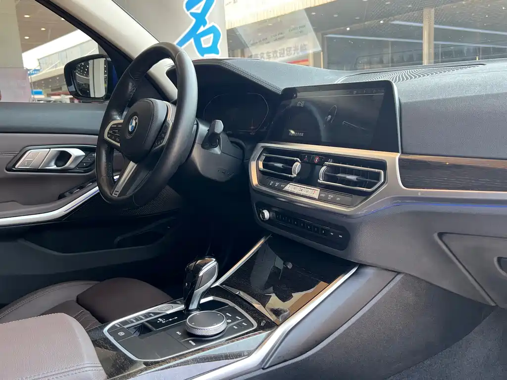 BMW 3 Series — миниатюра 11