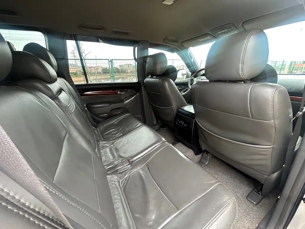 Toyota Prado (Import) — миниатюра 12