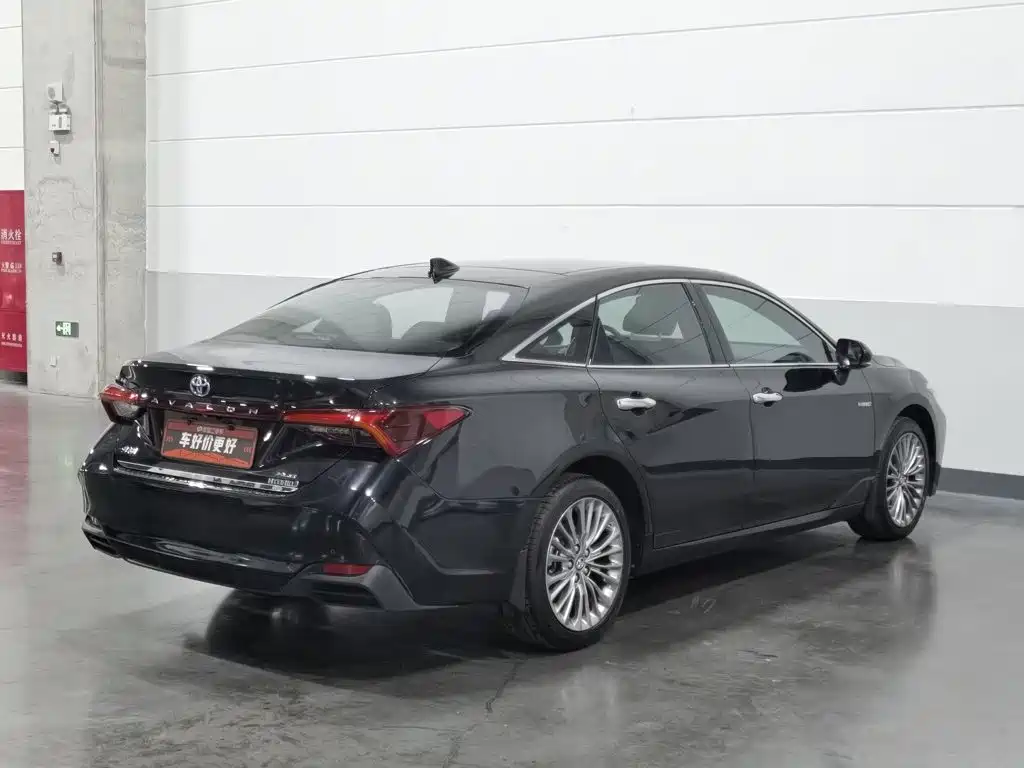 Toyota Avalon — миниатюра 2