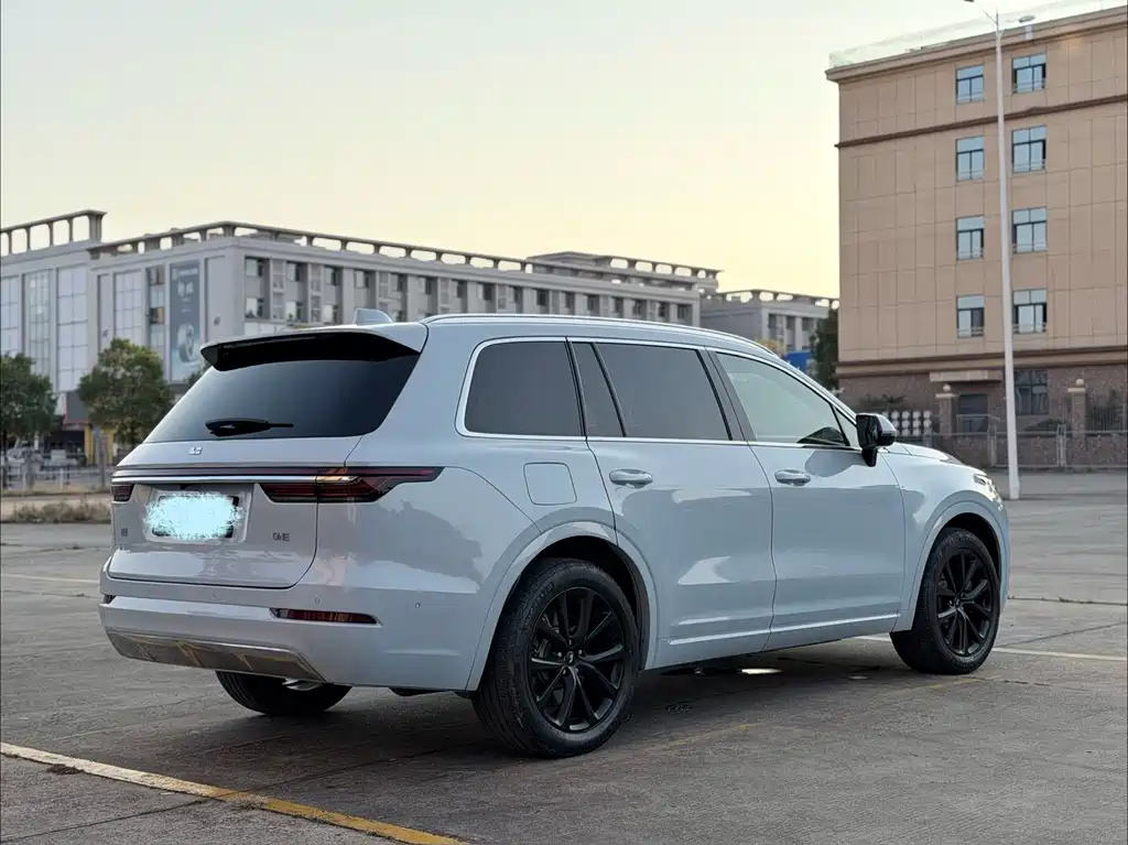 Li Auto Li ONE — миниатюра 6