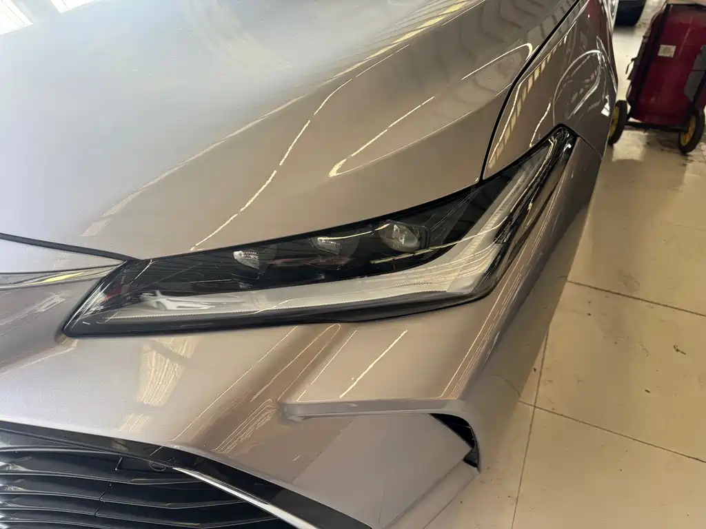 Toyota Avalon — миниатюра 11