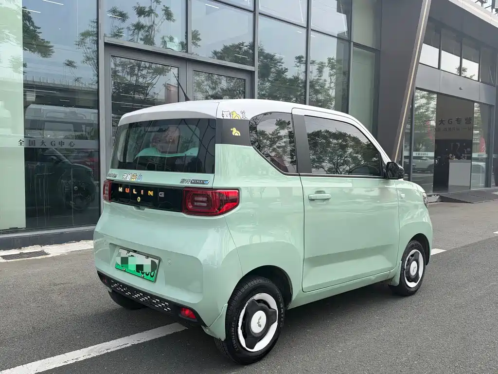 Wuling MINIEV — миниатюра 13