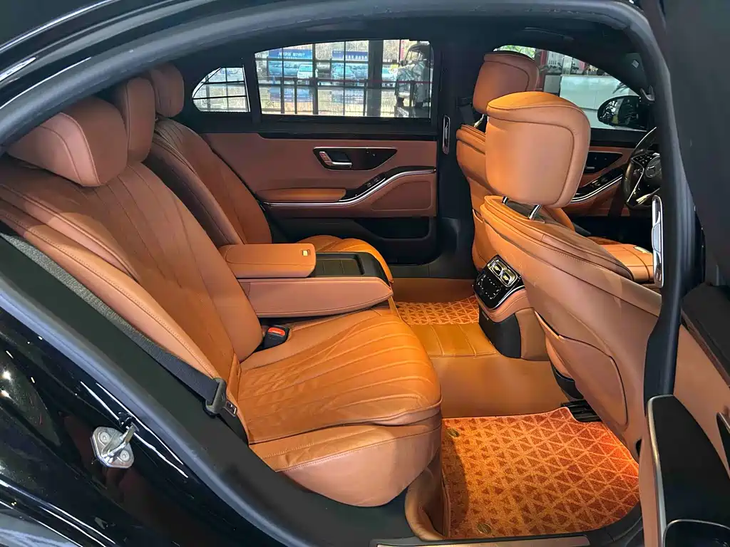 Mercedes-Benz S-Class — миниатюра 17