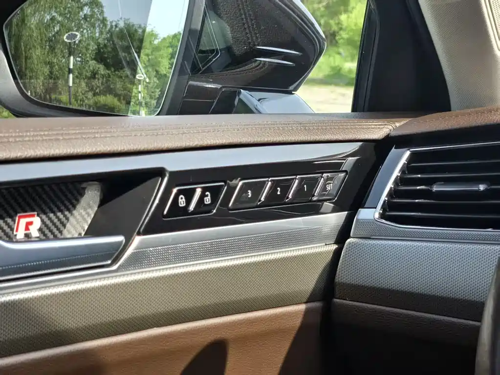 Volkswagen Phideon 380TSI Luxury Edition, фото 14