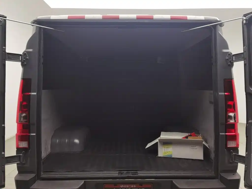 IVECO Daily — миниатюра 16