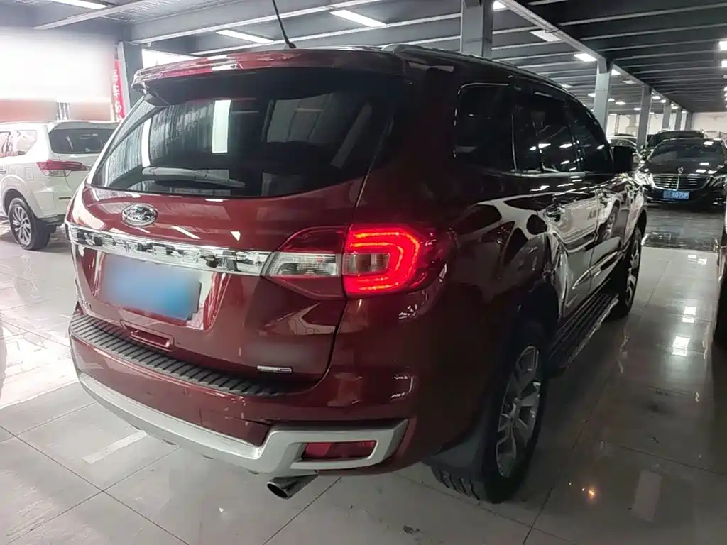 Ford Everest — миниатюра 7