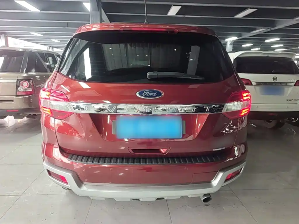 Ford Everest — миниатюра 6