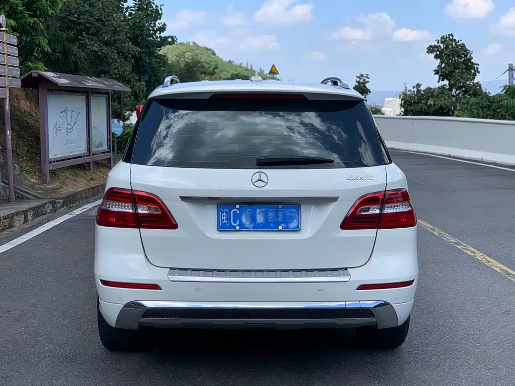 Mercedes-Benz M-Class — миниатюра 4
