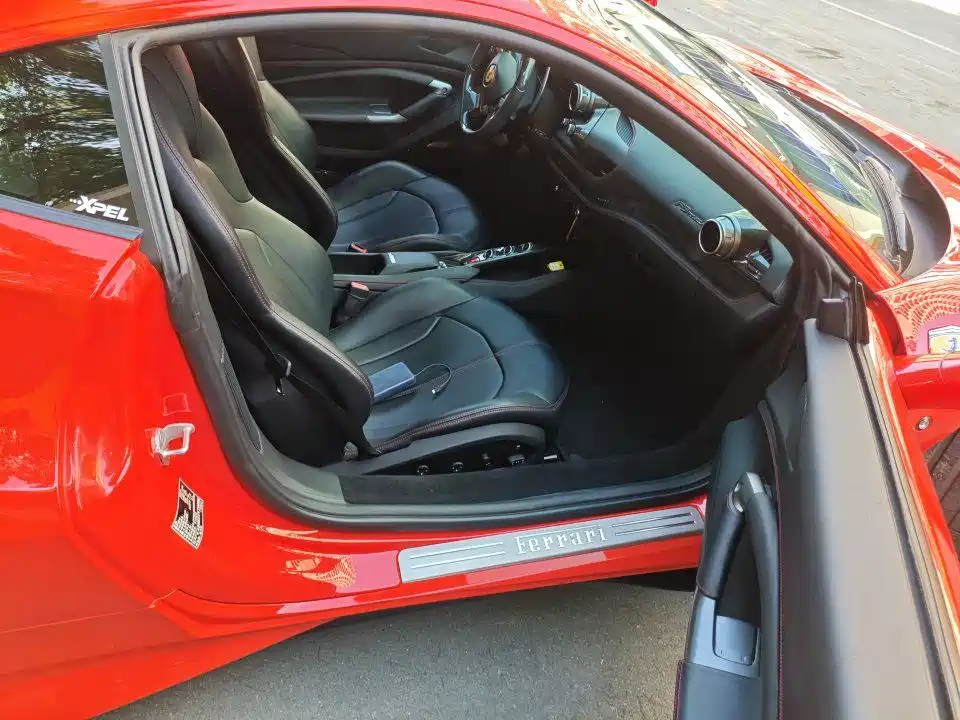Ferrari F8 — миниатюра 7
