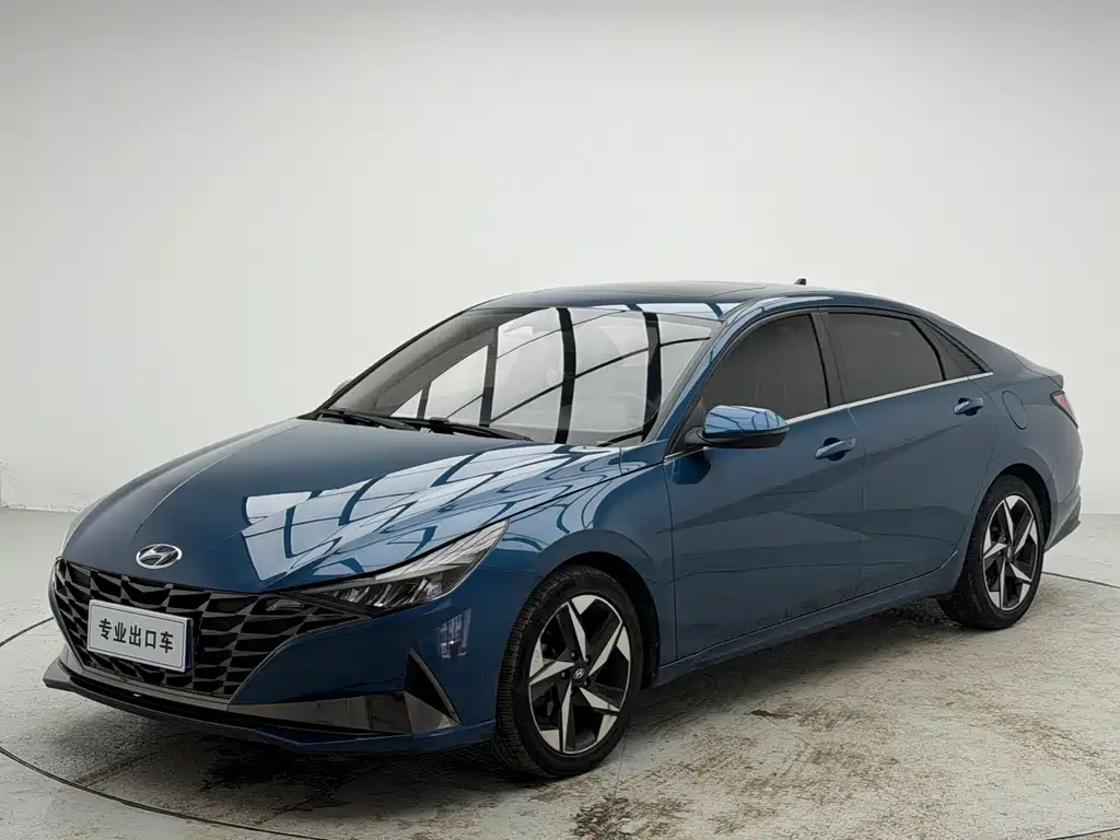 Hyundai Elantra 2022