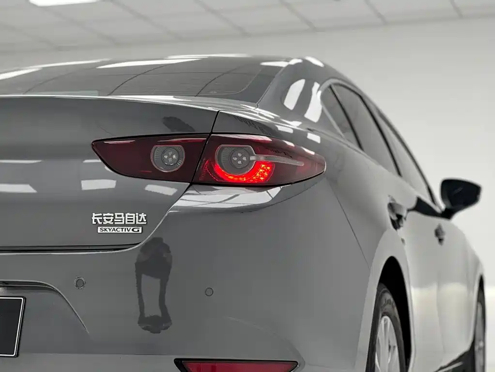 Mazda 3 Axela — миниатюра 9