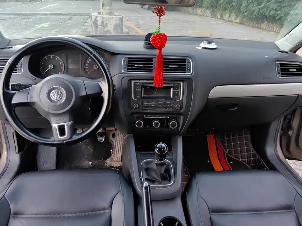 Volkswagen Sagitar — миниатюра 6