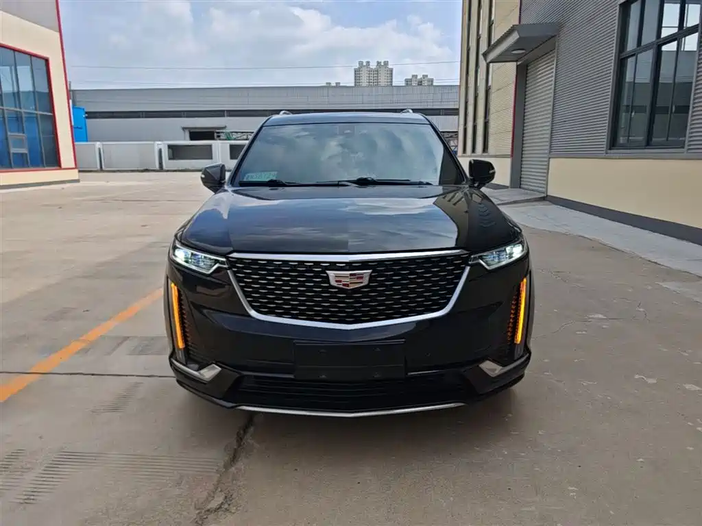 Cadillac XT6 2021 2.0T мест Luxury