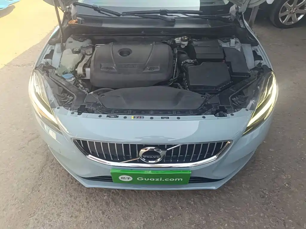 Volvo V40 — миниатюра 20