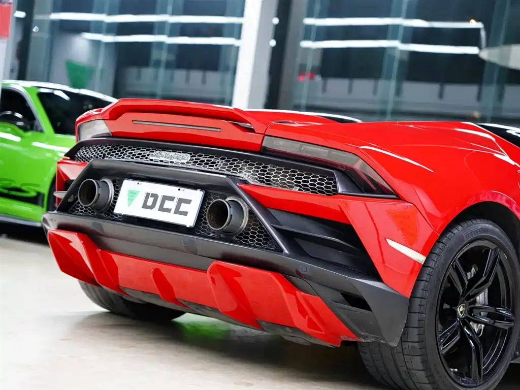 LAMBORGHINI HURACÁN