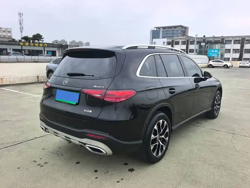 Mercedes-Benz GLC 2024 GLC 260 L 4MATIC 5 мест