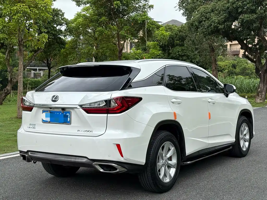 Lexus RX — миниатюра 9