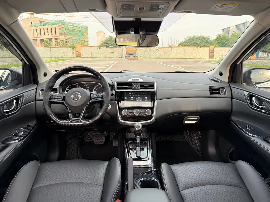 Nissan Tiida 2024 1.6L CVT