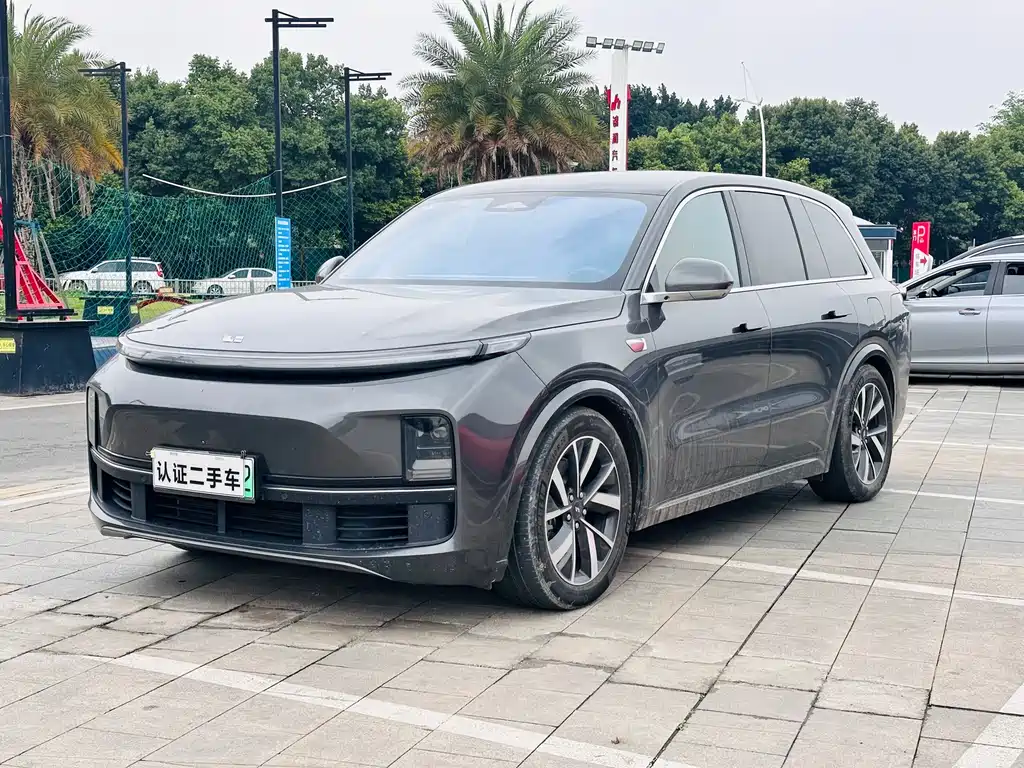 Li Auto Li L8 2024
