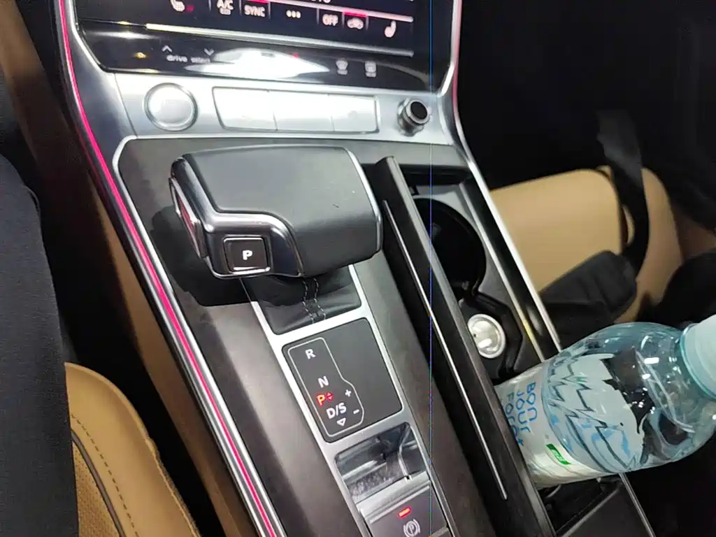 Audi A6L — миниатюра 14