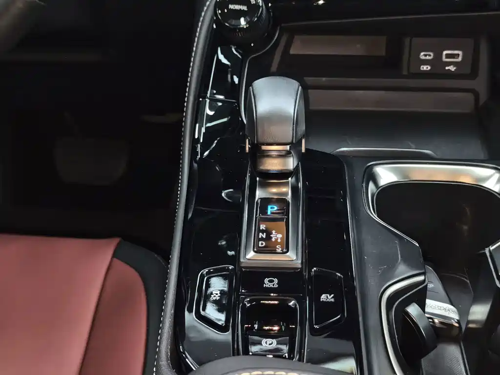 Lexus NX — миниатюра 27