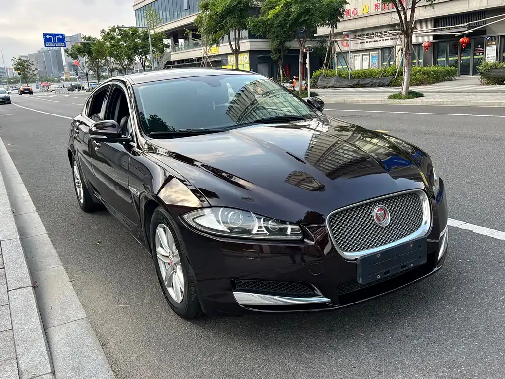 Jaguar XF — миниатюра 3