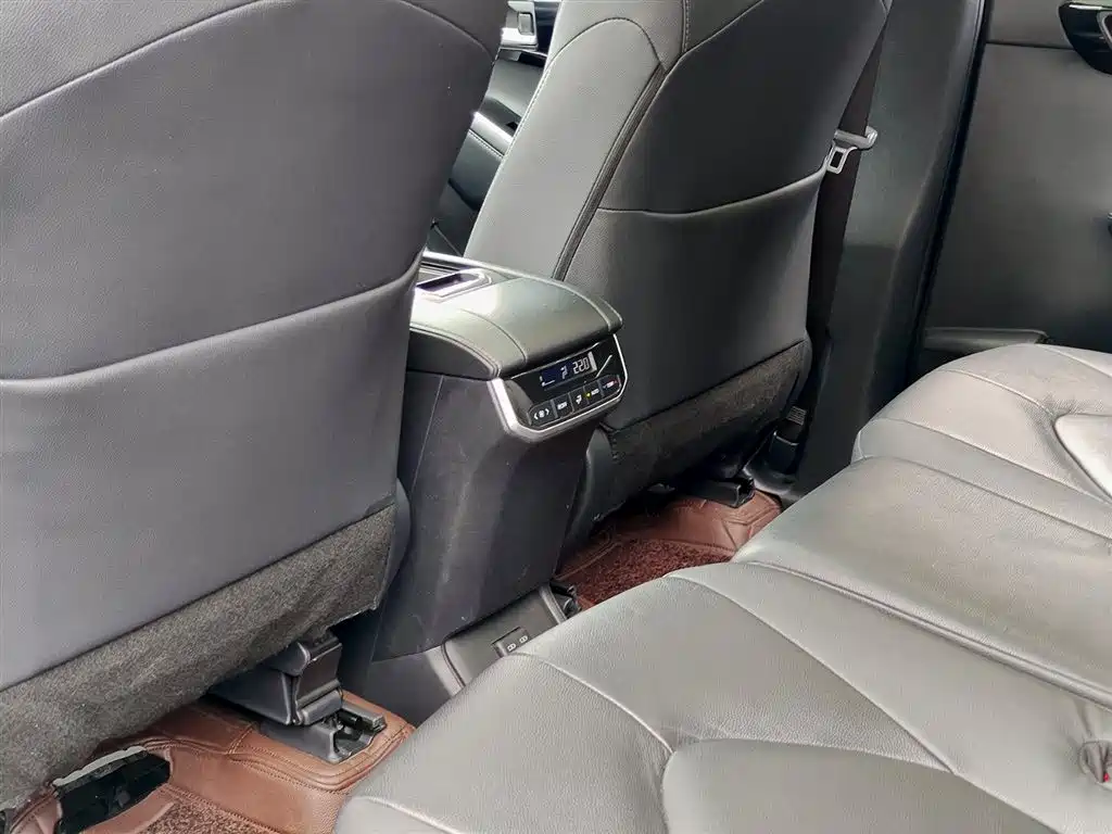 Toyota Highlander 2022 2.5L Luxury 7 мест