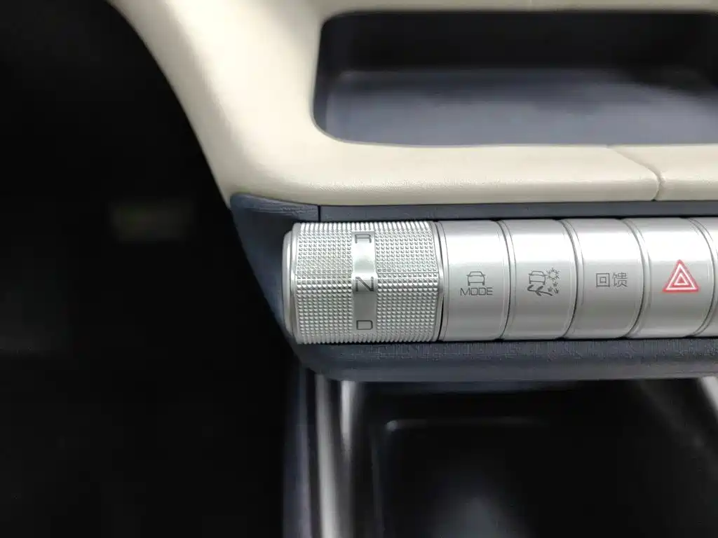 BYD Dolphin — миниатюра 13