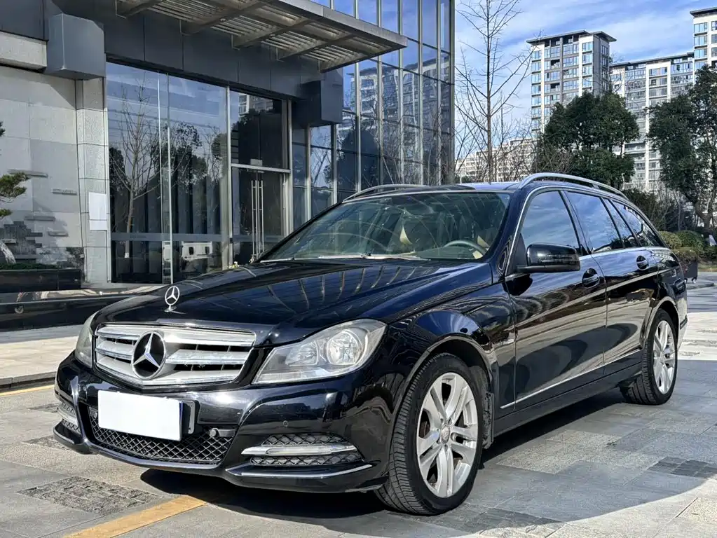 Mercedes-Benz C-Class (Import) 2011