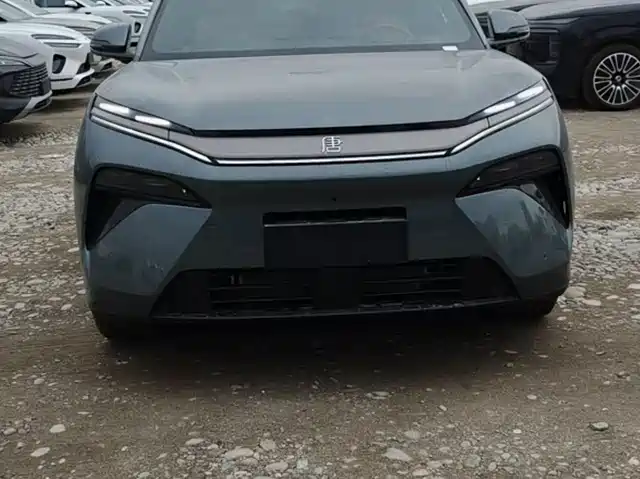 2026 BYD Tang