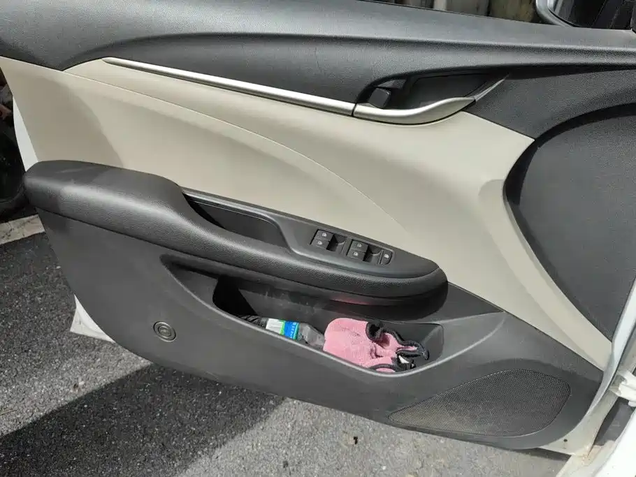 Buick Excelle — миниатюра 7