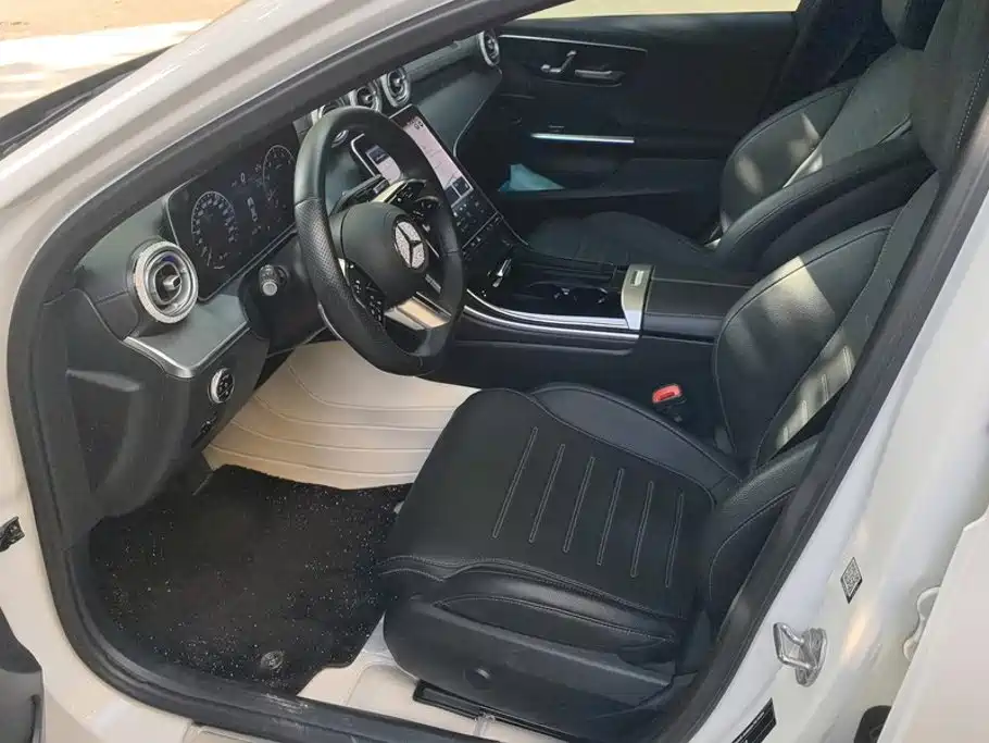 Mercedes-Benz C-Class — миниатюра 9