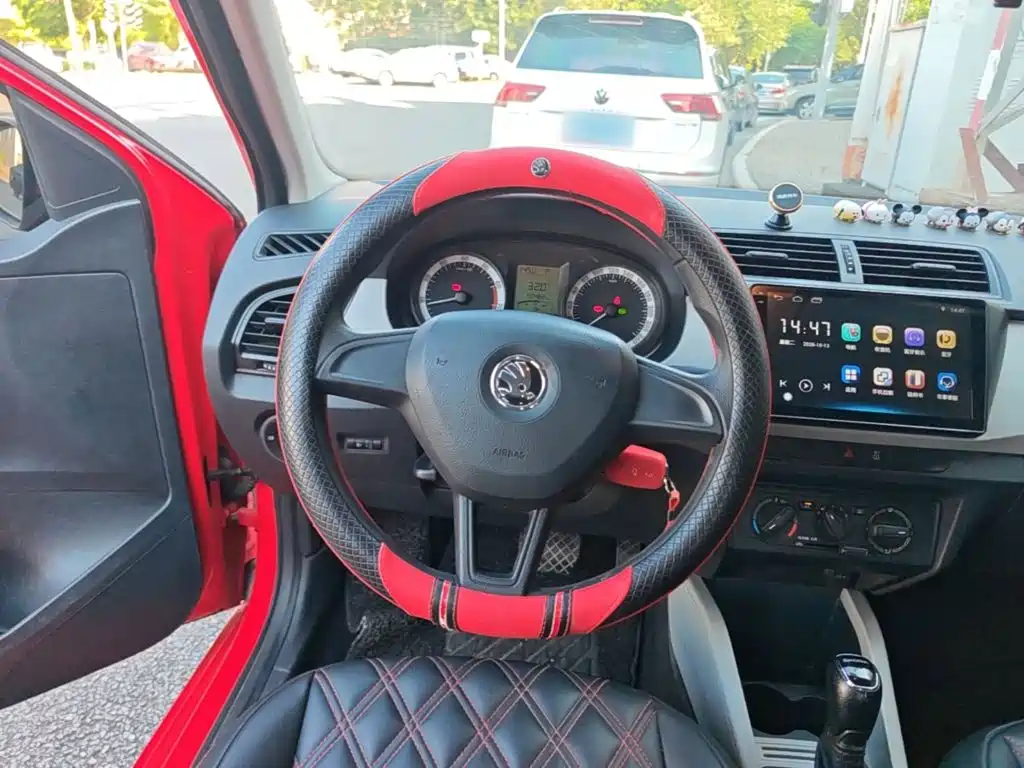 Skoda Fabia — миниатюра 11