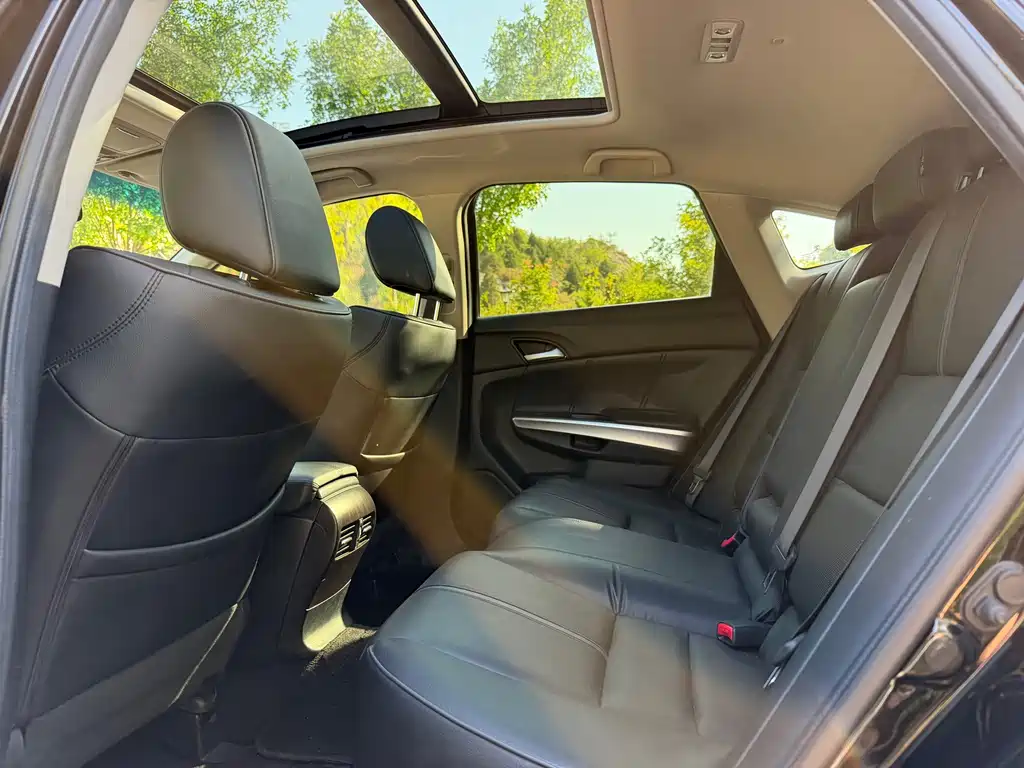 Honda Crosstour — миниатюра 8