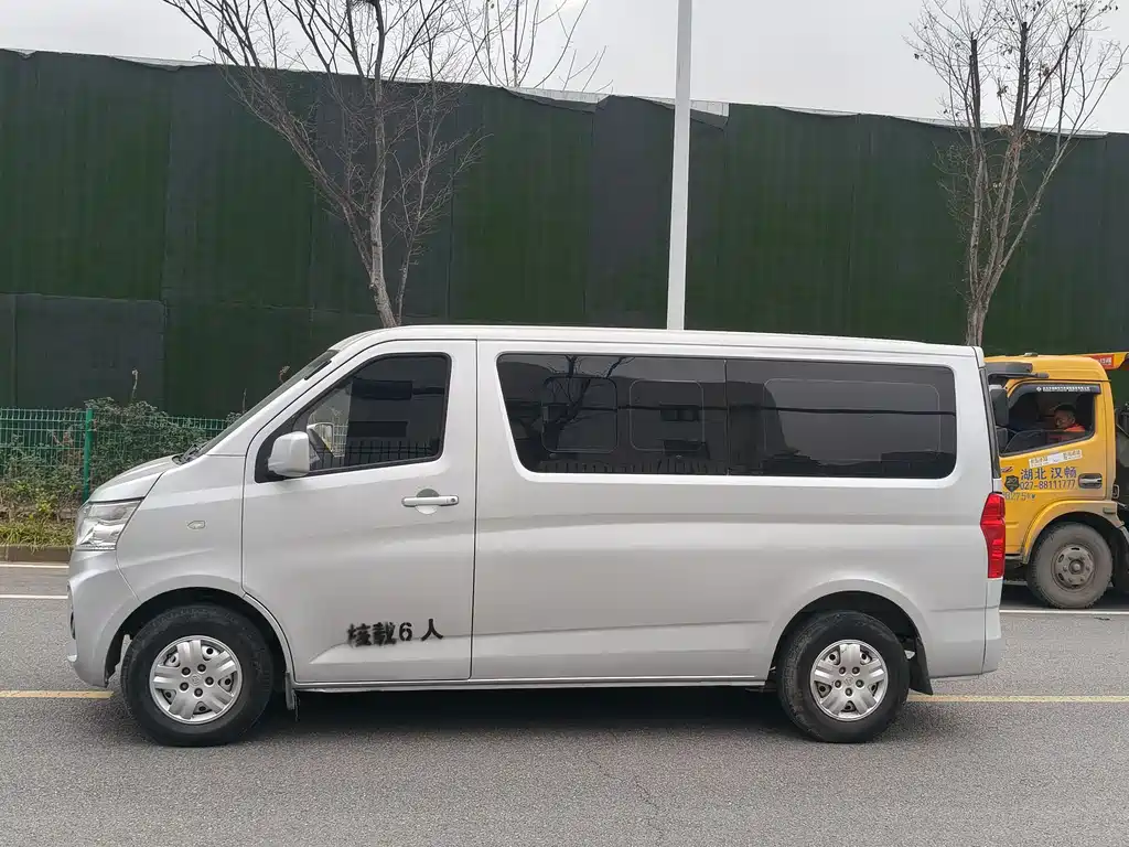 CHANGAN CHANGAN RUIXING M60