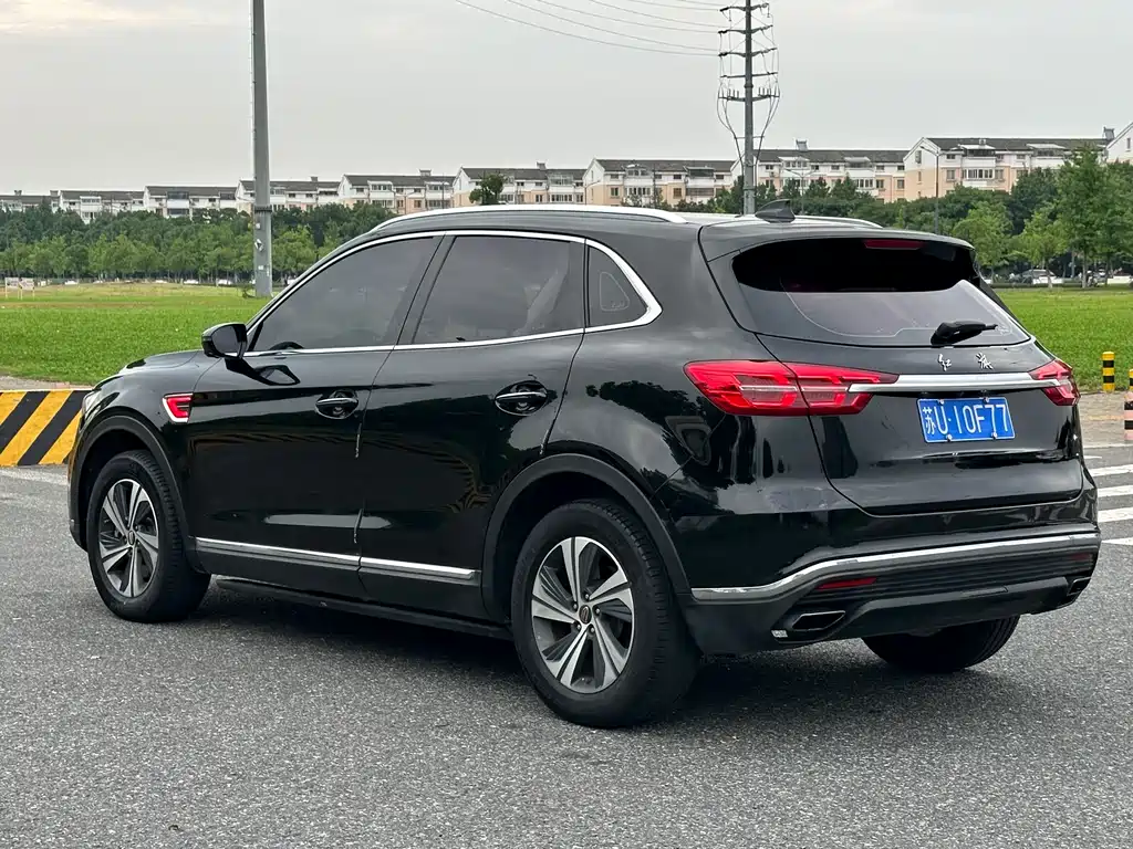 Hongqi HS5 2019 2.0T