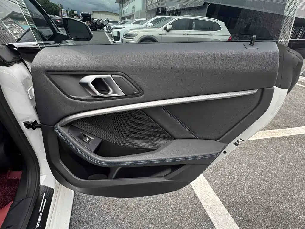 BMW 2 Series (Import) — миниатюра 19