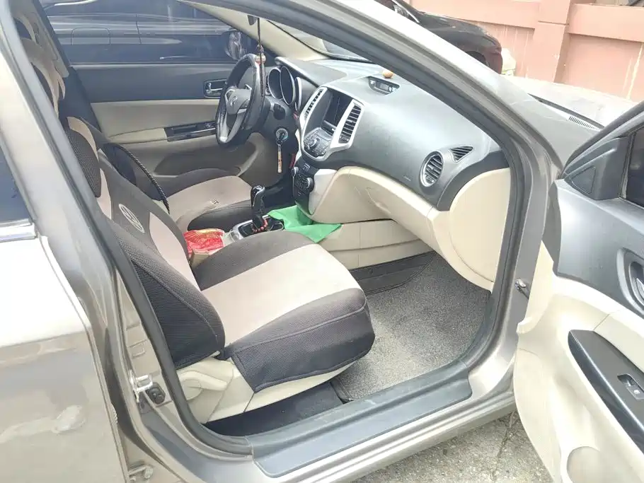 Changan Eado 2014 1.6L MT Luxury