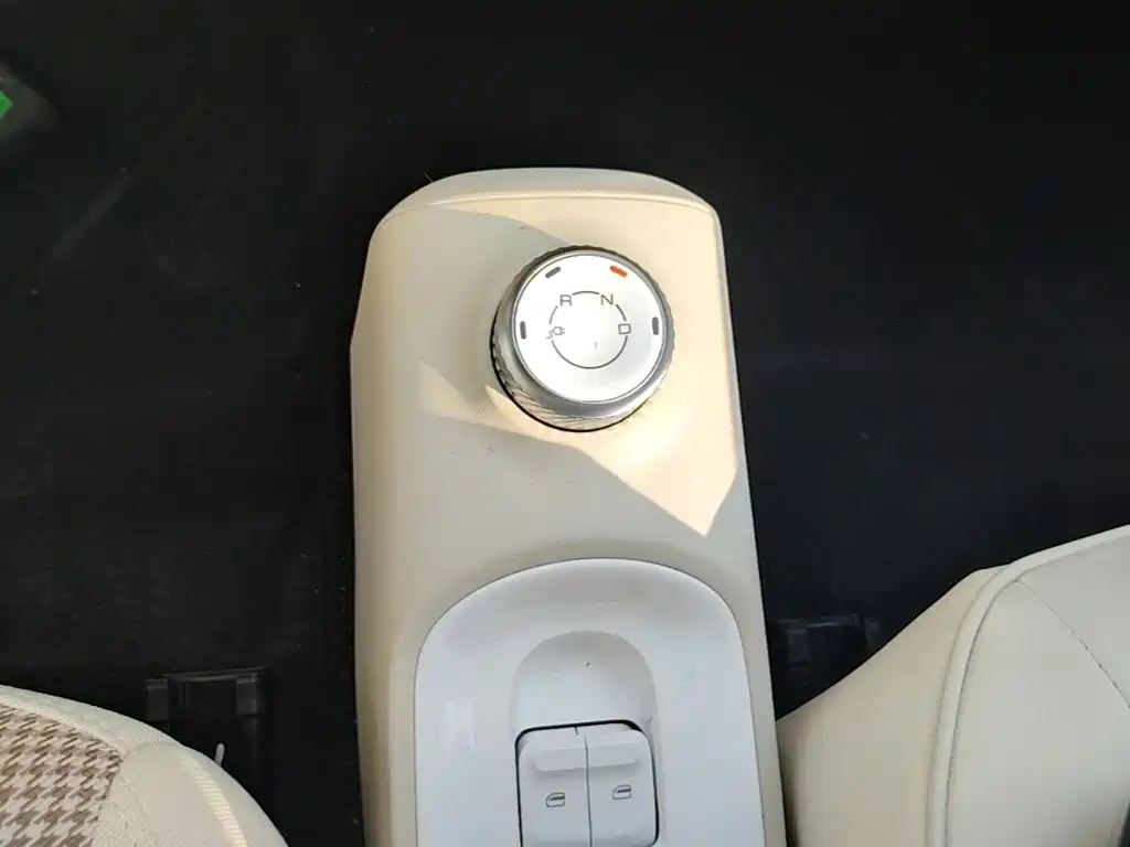 Wuling MINIEV — миниатюра 14