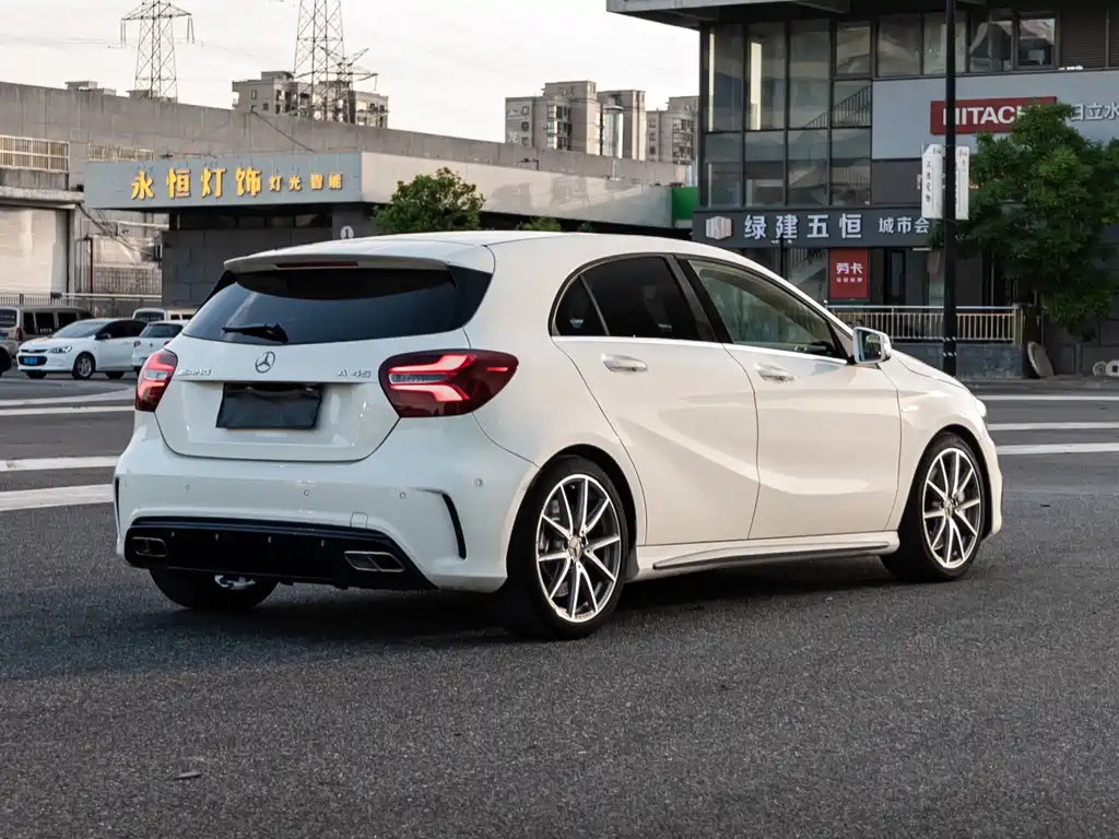 Mercedes-Benz A-Class AMG (Import) AMG A 45 4MATIC, фото 3